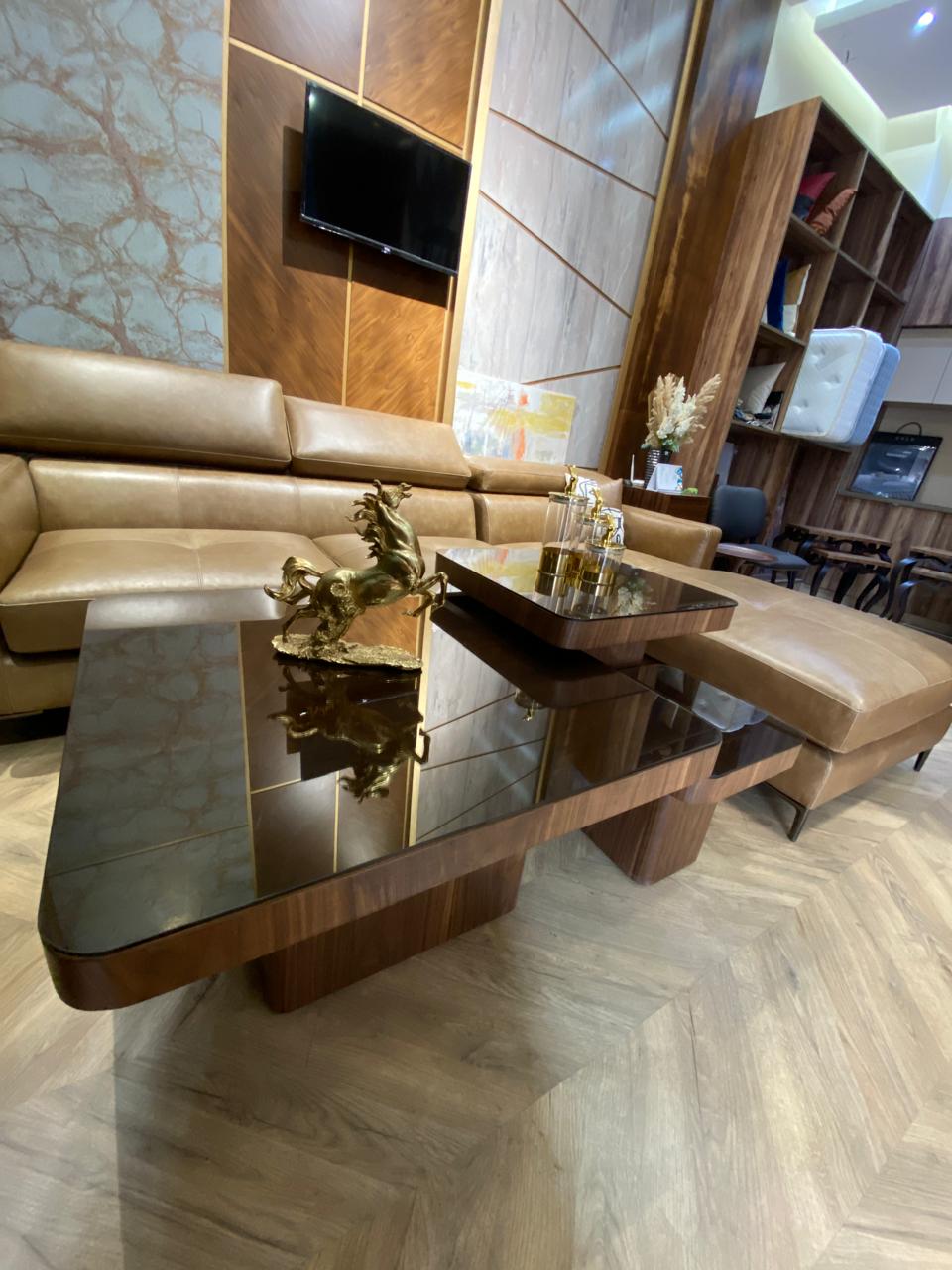 Tables basses finition noyer